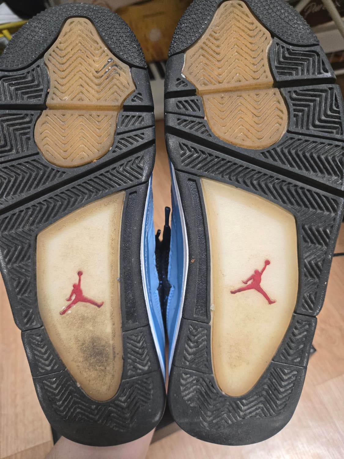 트래비스 스캇 조던 4 275mm 상품이미지2