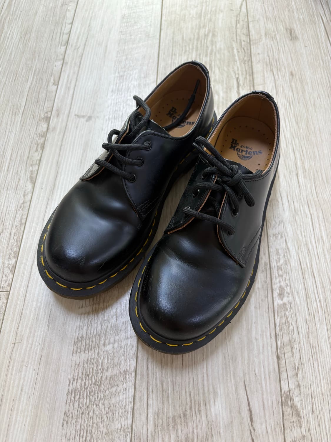 닥터마틴 1461 3홀 스무스 230 상품이미지1