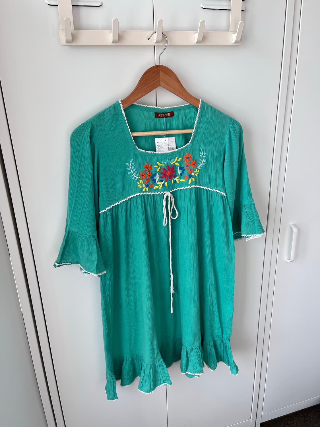 Associe 하구미 꽃 자수 그린 원피스 아오이유우 상품이미지7