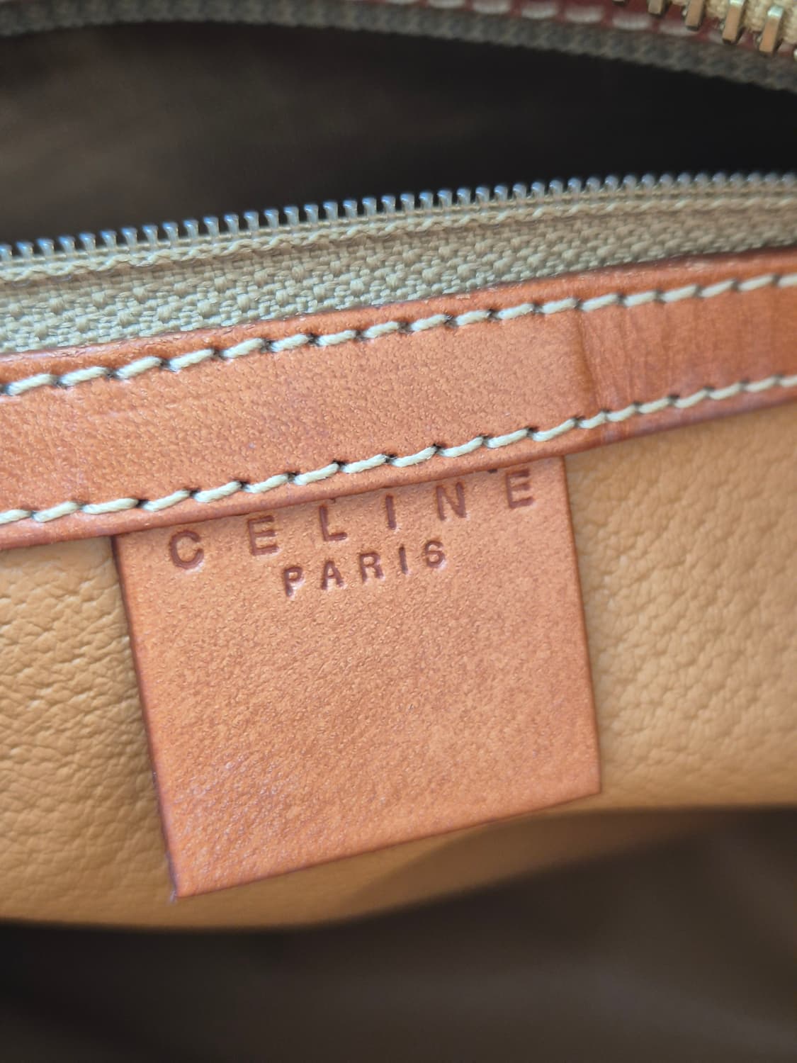 [정품] 셀린느 마카담 트리옹프 토트백 상품이미지8