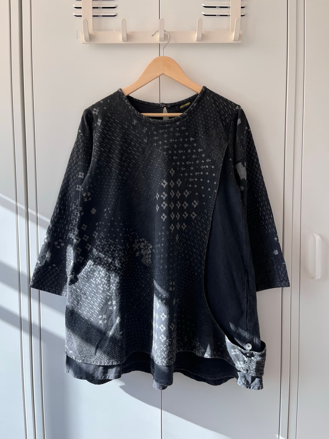 Decorer 패턴 레이어드 미디 원피스 상품이미지3