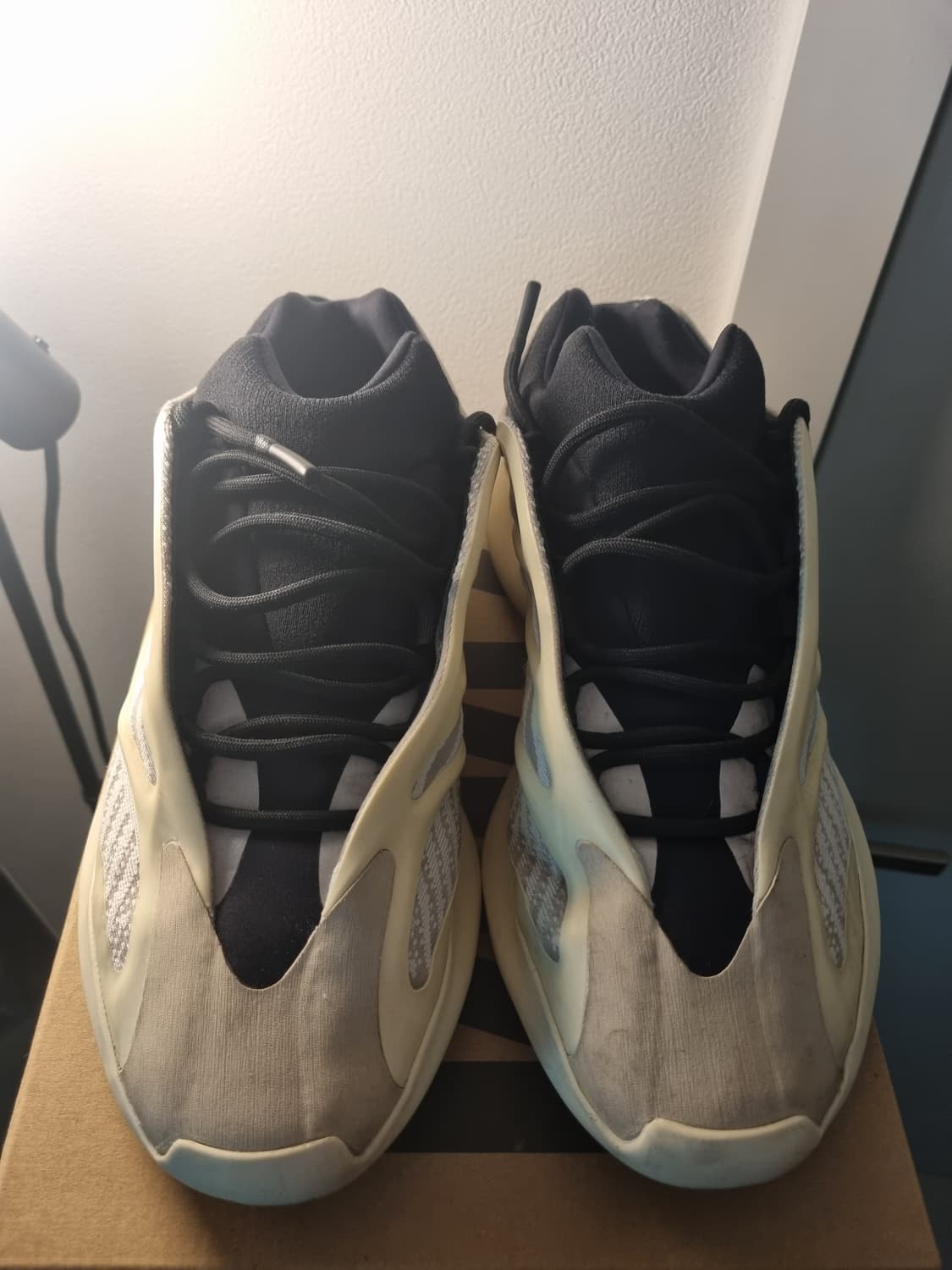 아디다스 이지 adidas yeezy 700 v3 아자엘 290 상품이미지2