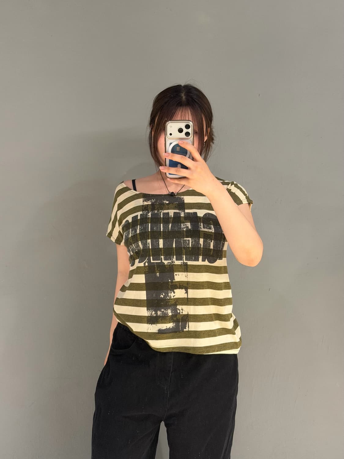 stripe pattern cross lettering top 상품이미지2