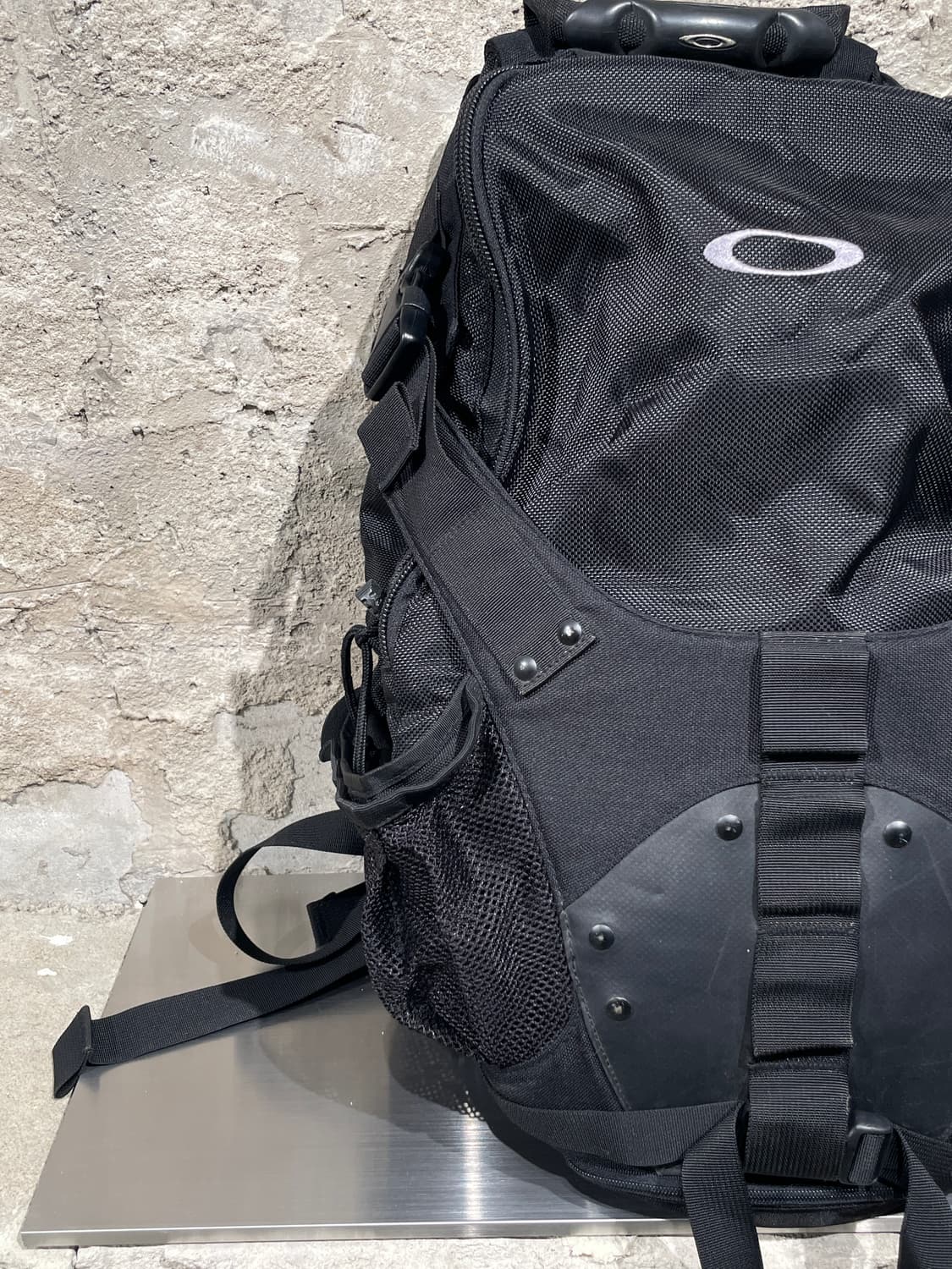 오클리 00’s 블랙 텍티컬 백팩 상품이미지4