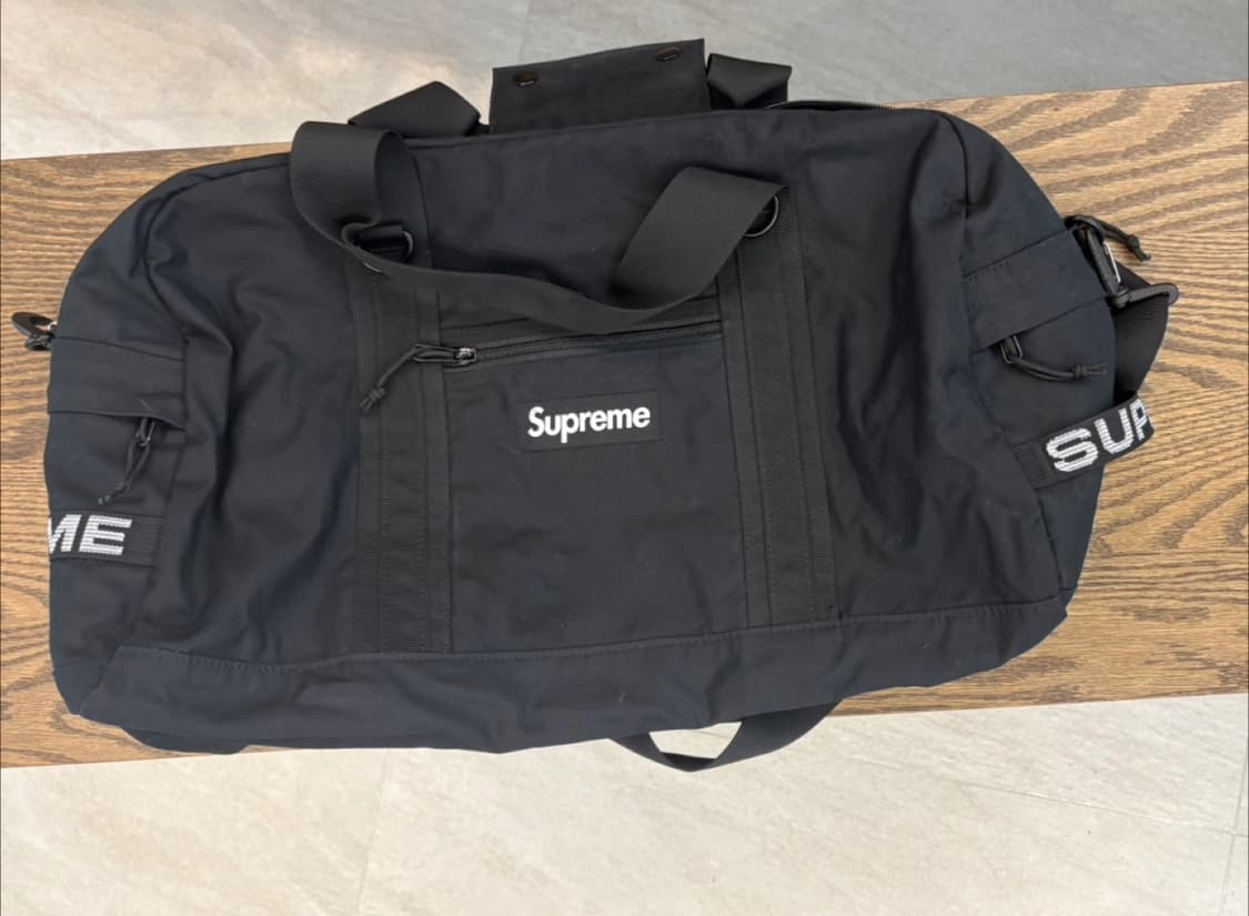 슈프림 필드 더플백 블랙 상품이미지1