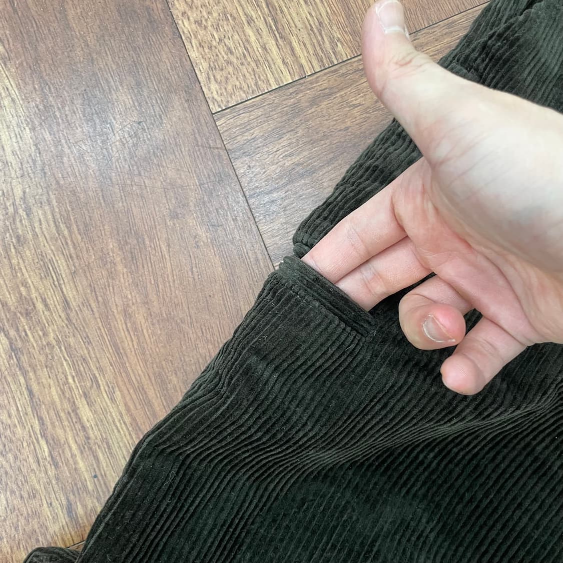 유니클로 U 코듀로이 와이드 팬츠 상품이미지2