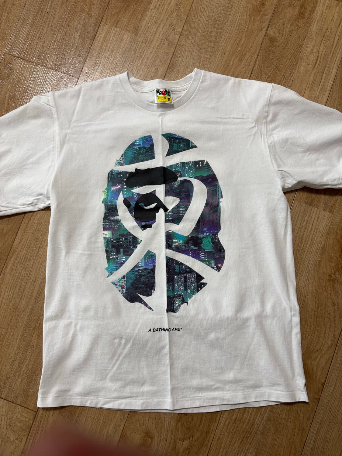 베이프 네온 도쿄(동경) 티셔츠 xl 상품이미지1