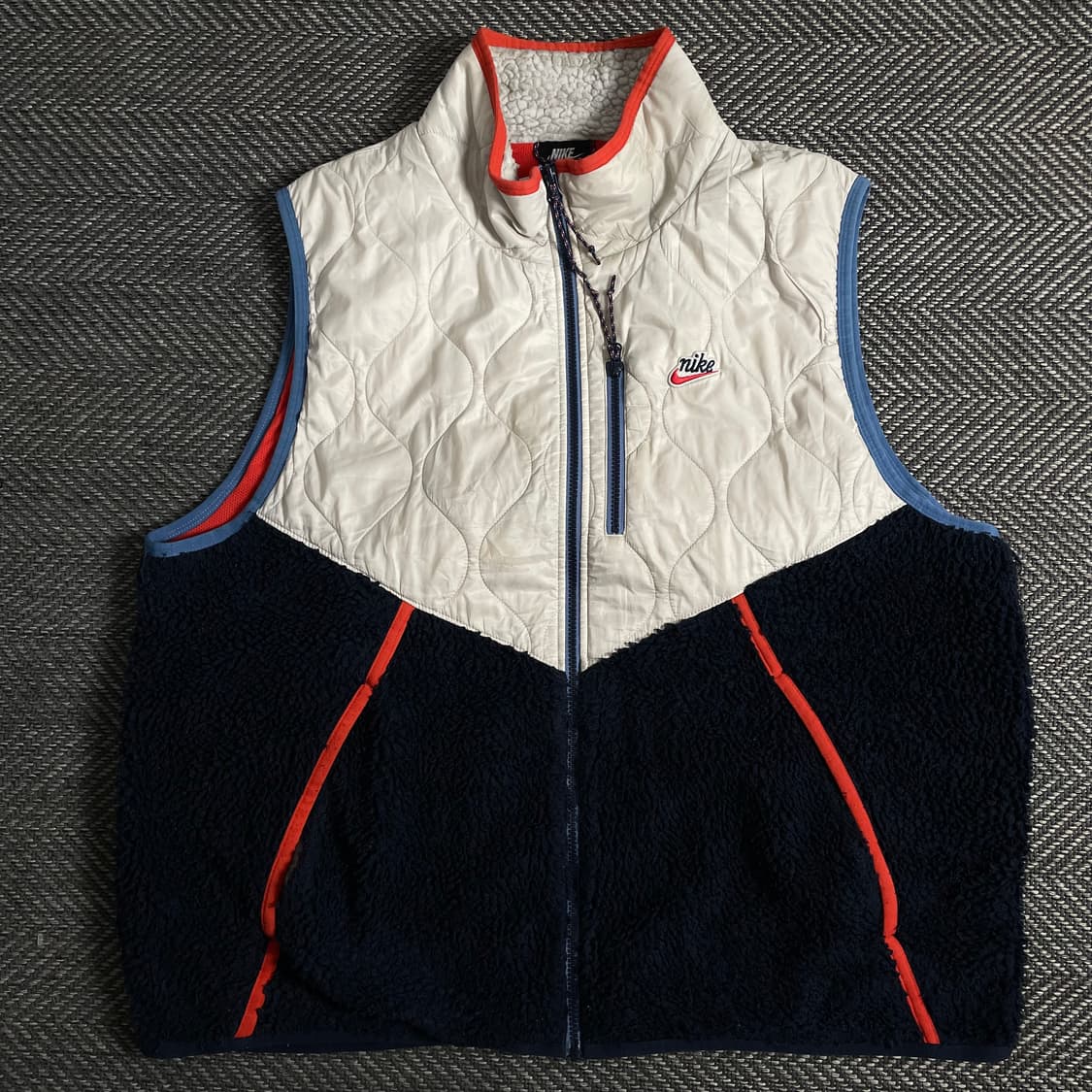 나이키 퀼티드 쉐르파 디테일 베스트 o 3272 상품이미지1