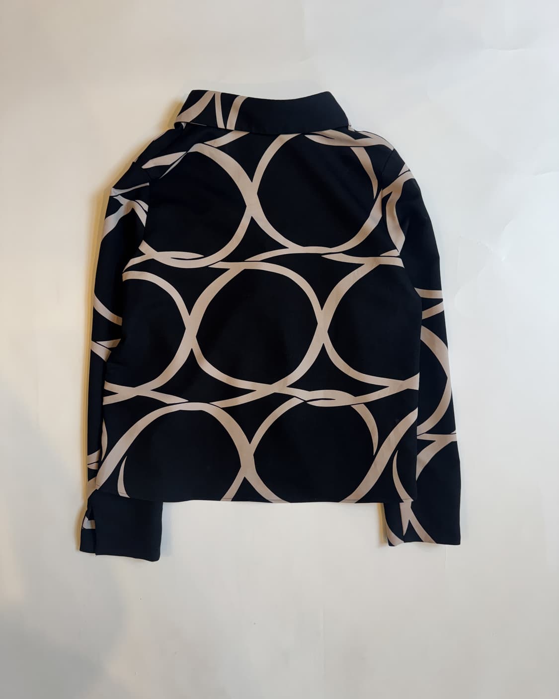 BLACK CIRCLE PATTERN SHIRT 상품이미지3