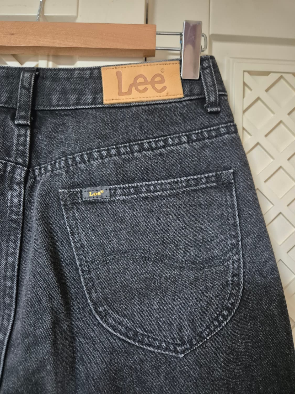 Lee 와이드 핏 흑청 데님 (2024) 상품이미지4