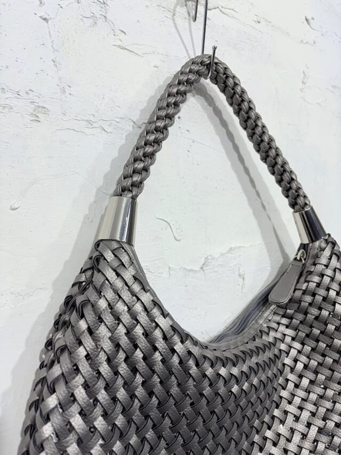Y'SACCS Woven Metallic Hobo Bag -5 상품이미지7