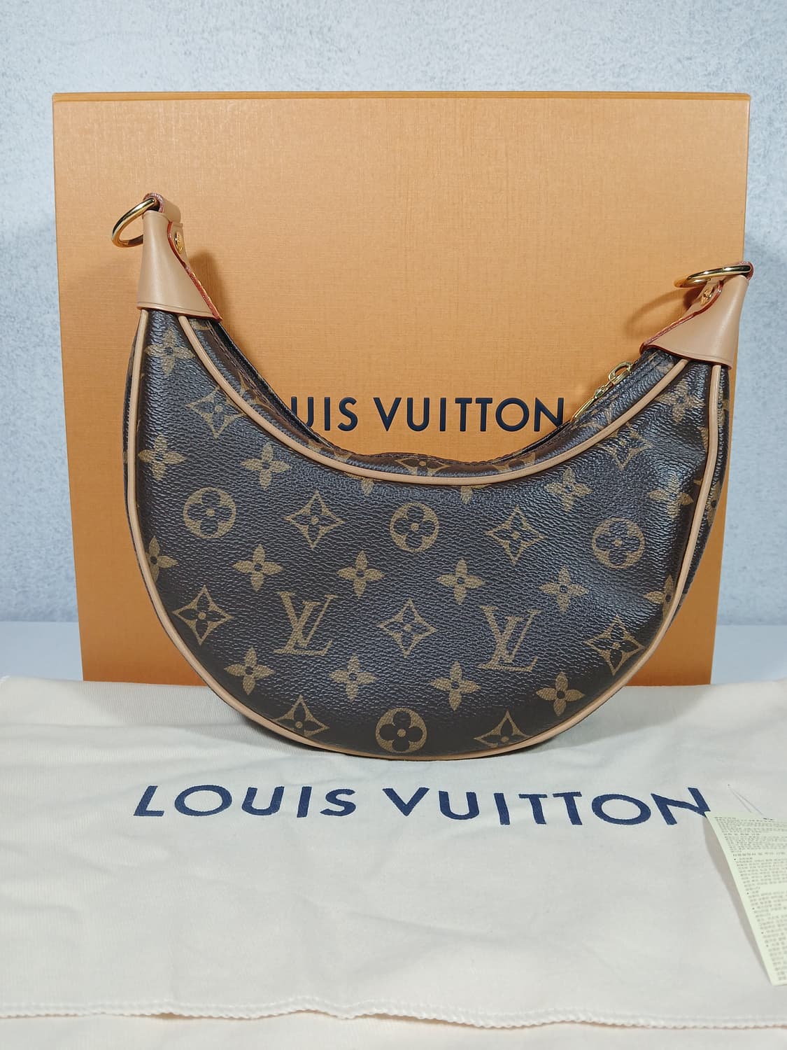 루이비통 루프호보백 M81098 상품이미지2