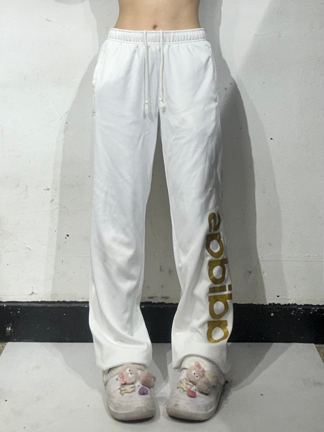 아디다스 화이트 골드 빅 로고 와이드 팬츠 M 상품이미지1