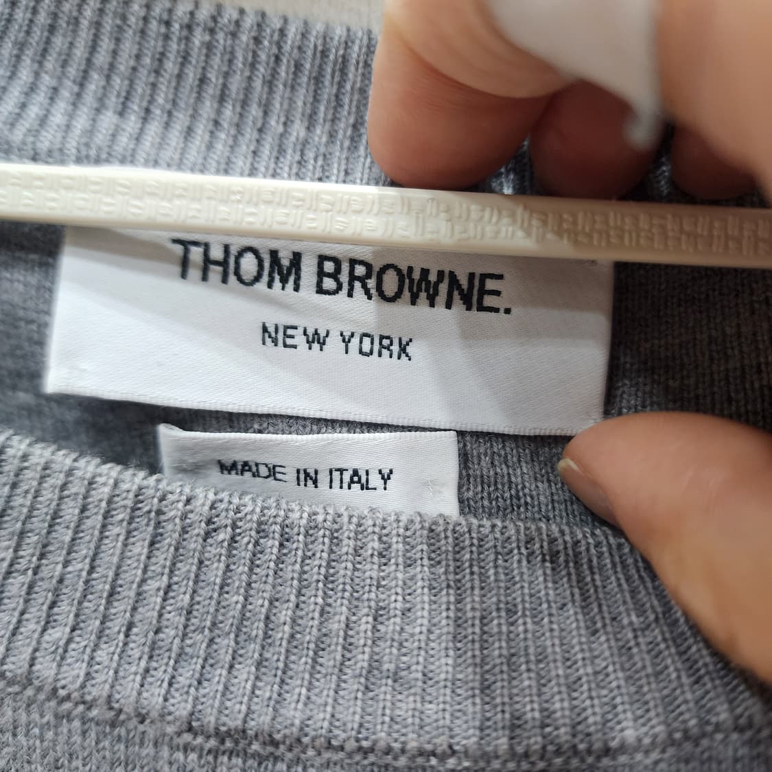 톰브라운 밀라노스티치 니트 그레이 3사이즈 상품이미지5