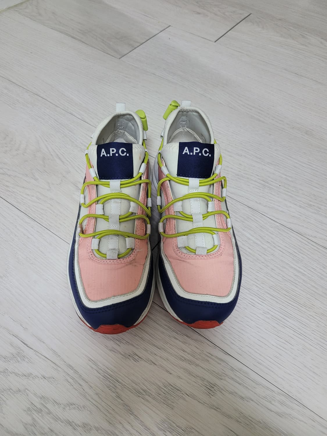 A.P.C. 아페쎄 리틀조 립스톱 스니커즈 37 (235) 상품이미지5