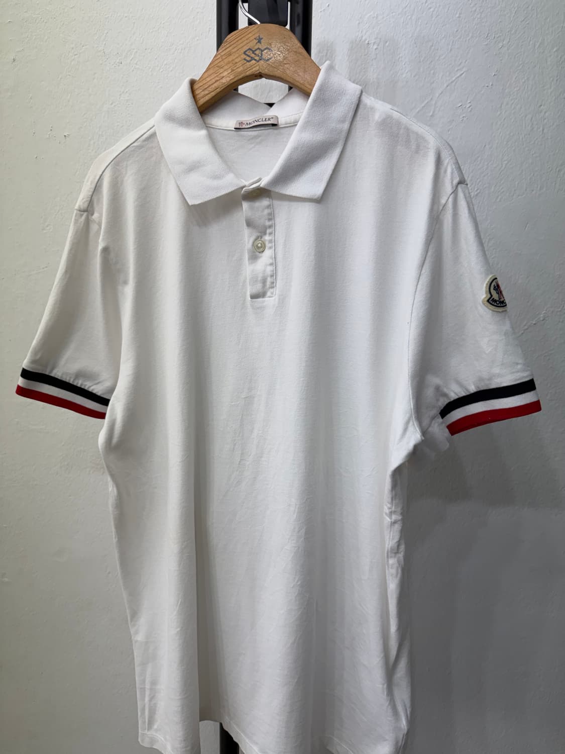 정품) 몽클레어 남성 화이트 삼선 폴로 PK 반팔티 M 상품이미지3