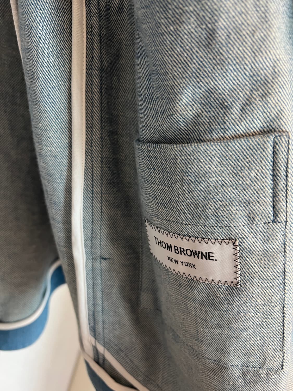 톰브라운 워시드 데님 셔츠 자켓 상품이미지4