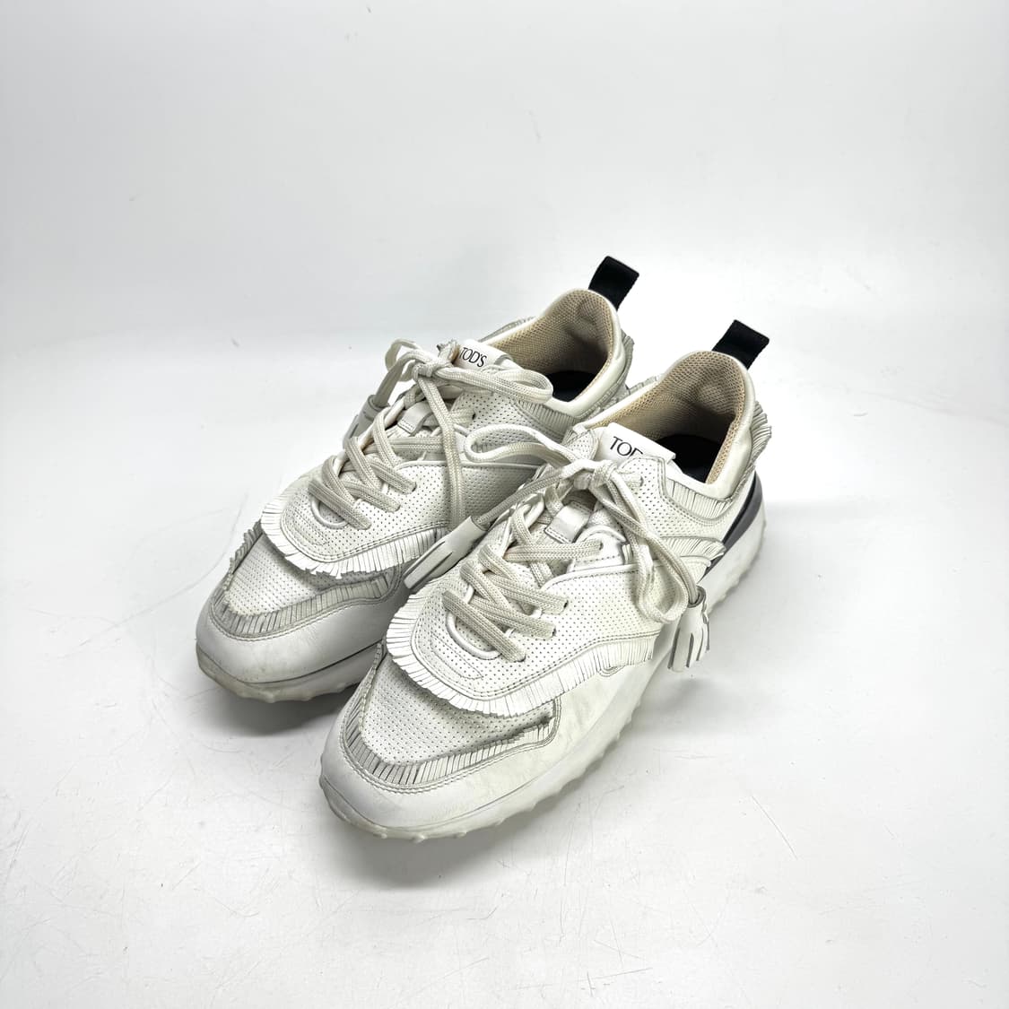 TOD'S 토즈 태슬 스니커즈 235 상품이미지2