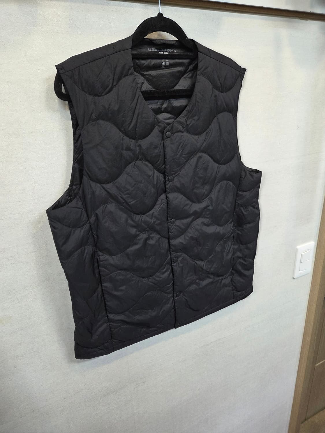 유니클로 울트라라이트다운 퀄팅 경량패딩 조끼 L 상품이미지4