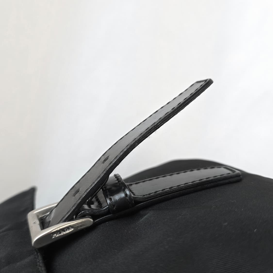 [정품 PRADA] 프라다 포코노 나일론 크로스백 주우재백 남녀공용 상품이미지4