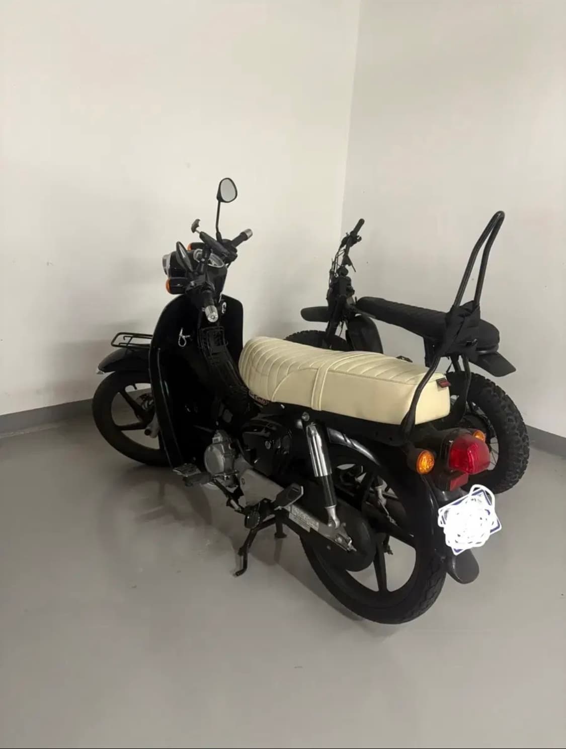 슈퍼커브 24년식 5900km 상품이미지2