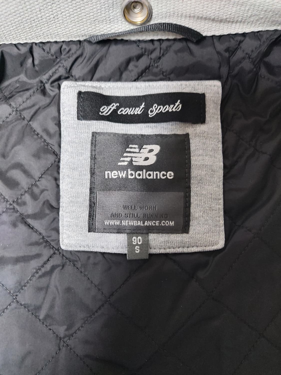 뉴발란스 안감 퀼팅패딩 후드 집업 90(S)

 상품이미지6