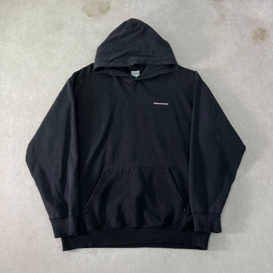 105 디스이즈네버댓 백로고 후드티 상품이미지2