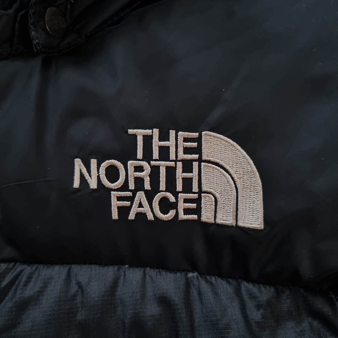 노스페이스 눕시700 고프코어 애벌레 패딩  상품이미지6