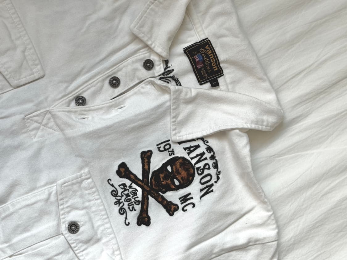 밴슨 자수 스컬 피케 상품이미지1