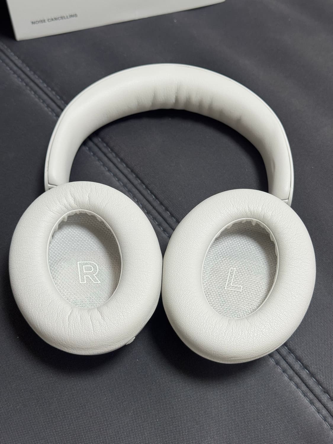 보스 QC 울트라 헤드폰 화이트스모크 상품이미지3