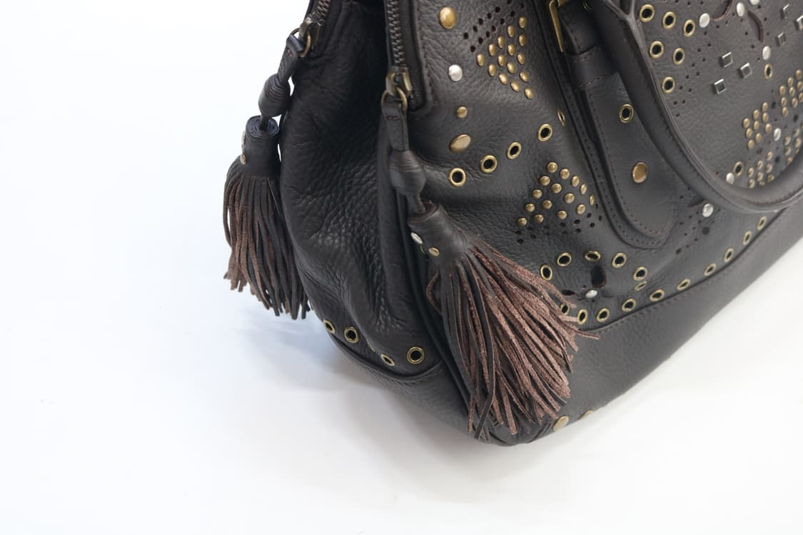 히로코코시노 펀칭 스터드 태슬 브라운 레더 토트백 상품이미지4