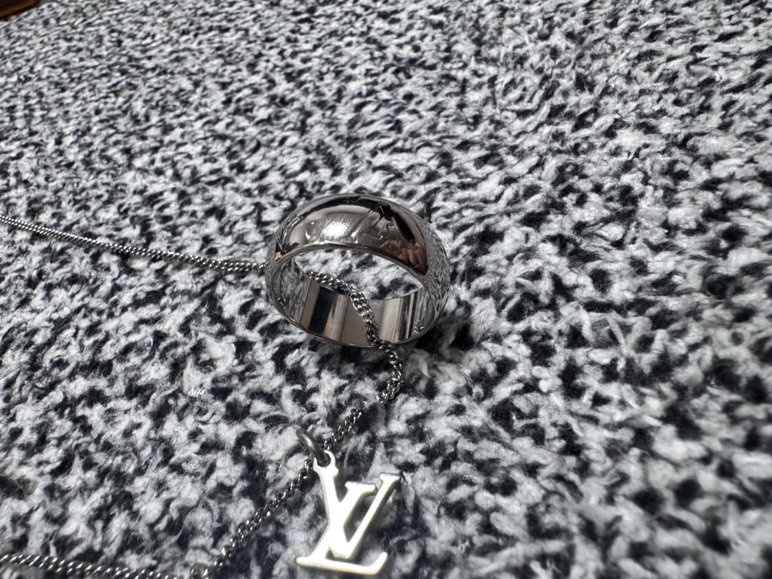 루이비통 모노그램 참 목걸이 상품이미지5