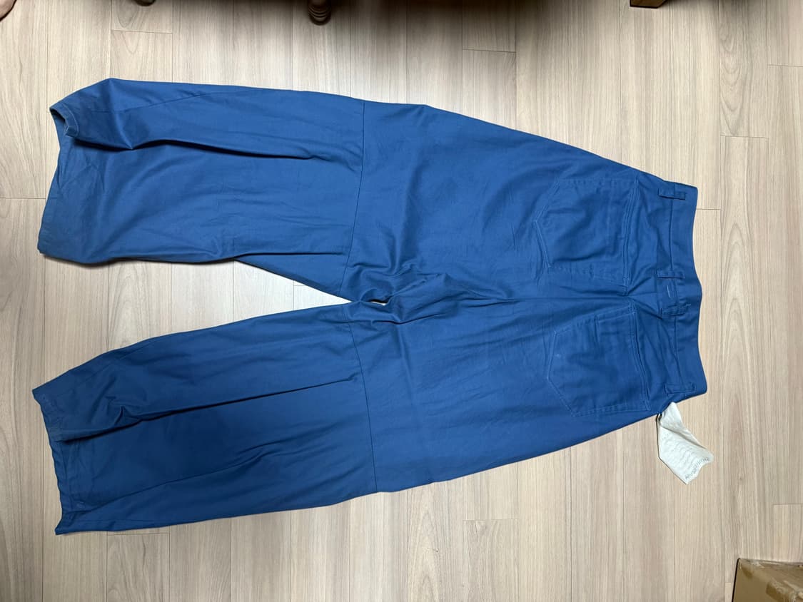 Shinya Kozuka 투턱 박스팬츠 blue 상품이미지2