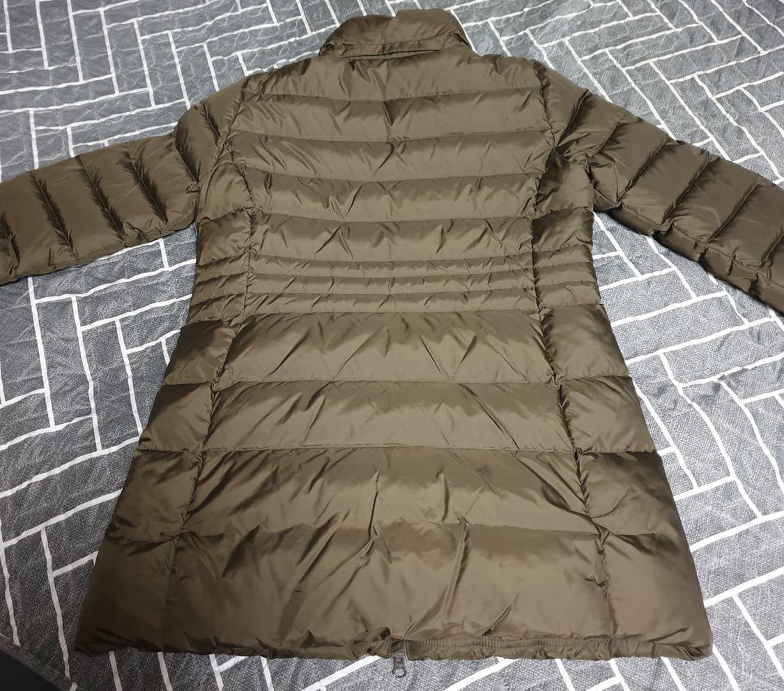 와일드로즈 슬림핏 made in swiss 구스다운 패딩 (100) 상품이미지3