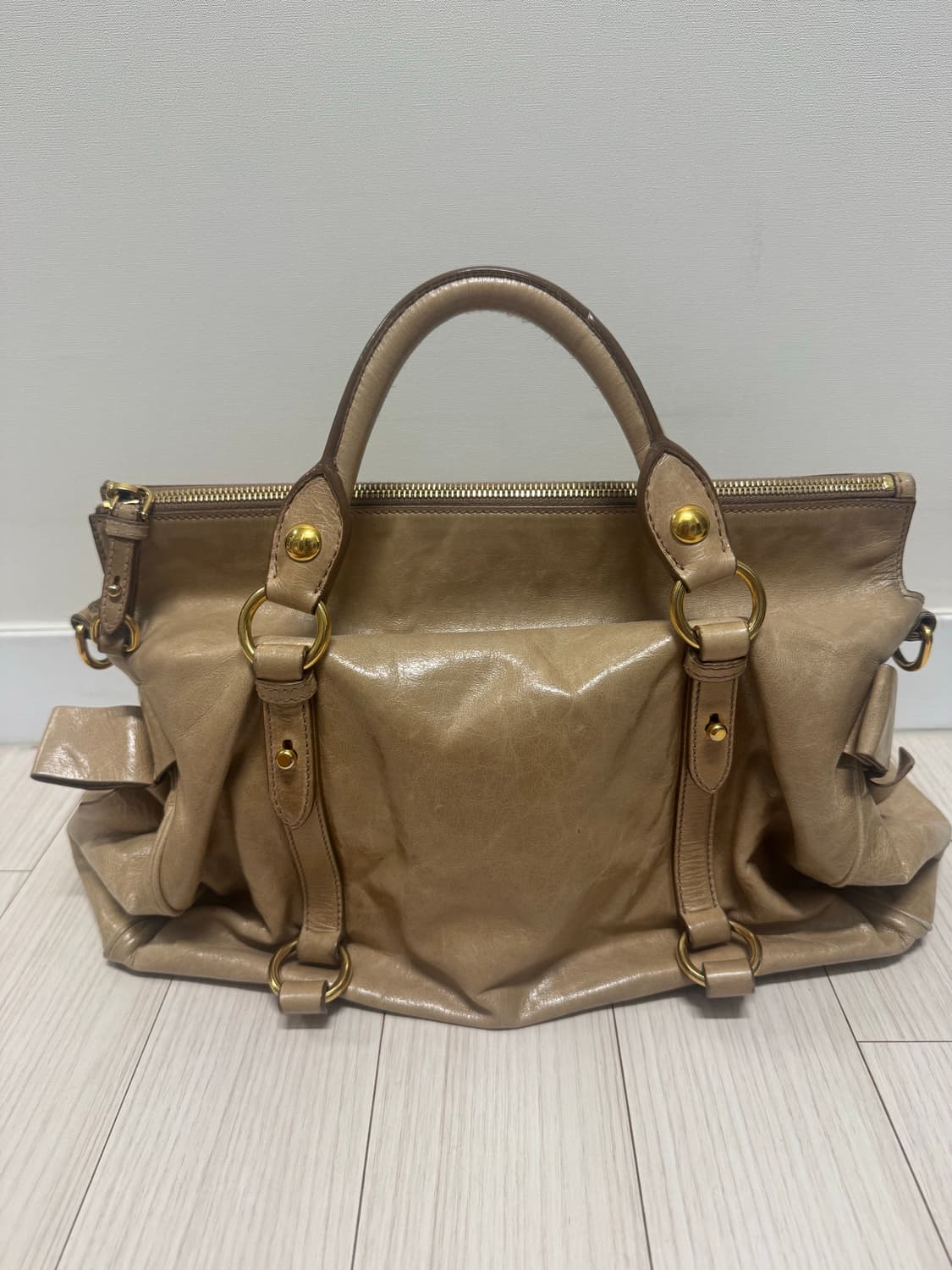 미우미우 사첼백 상품이미지2