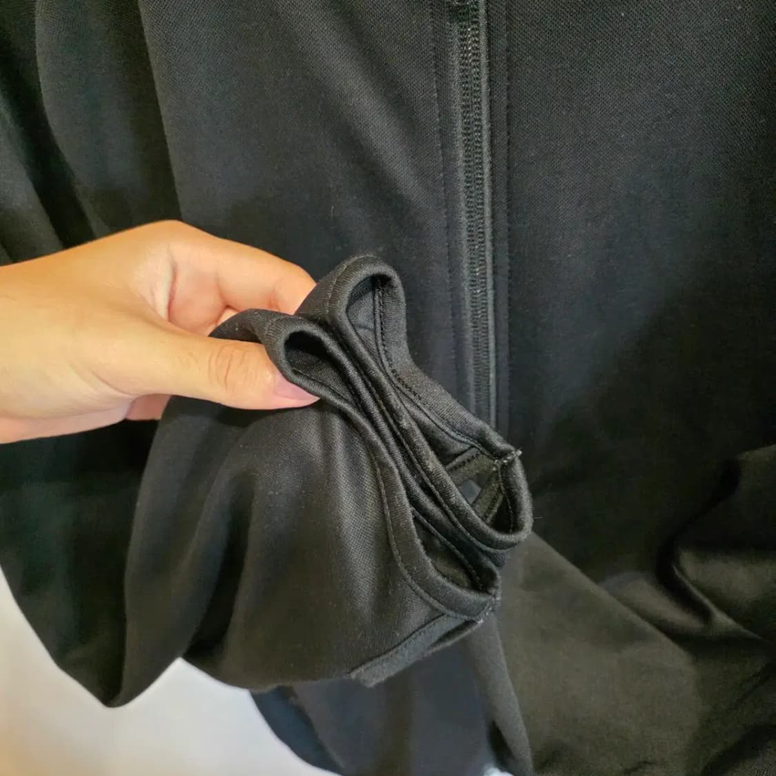 유니클로 블랙 후드집업 XL사이즈 판매합니다 상품이미지4