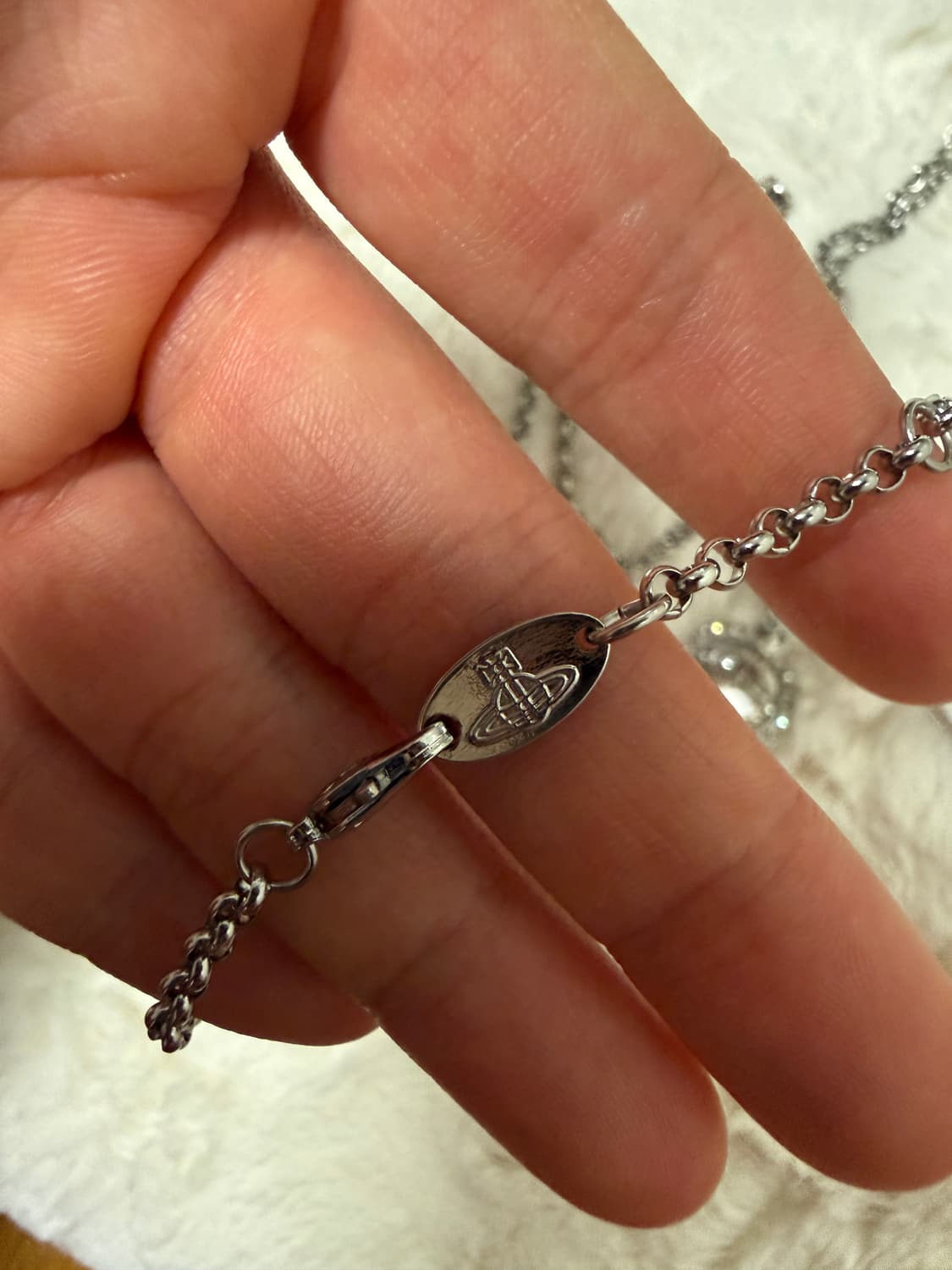 오늘까지판매) 비비안웨스트우드 클라레타 투명 orb 목걸이 상품이미지4