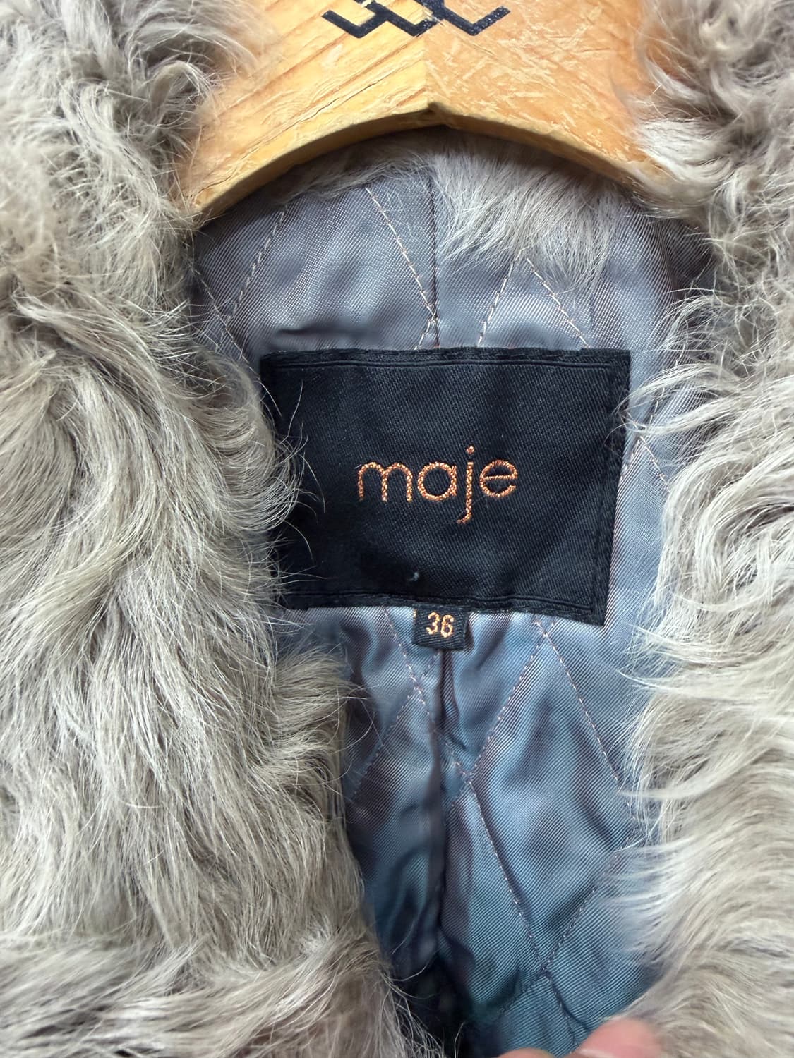 정품) maje 마쥬 블랙 퍼 카라 숏코트 36 상품이미지6