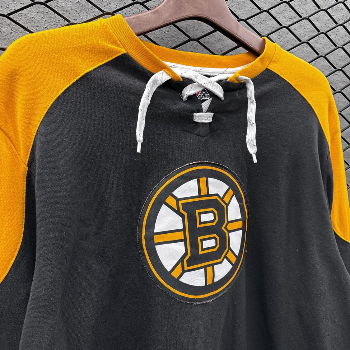 마제스틱 트레이닝 풋볼져지 팀로고 패치 디테일 옐로우 상품이미지4