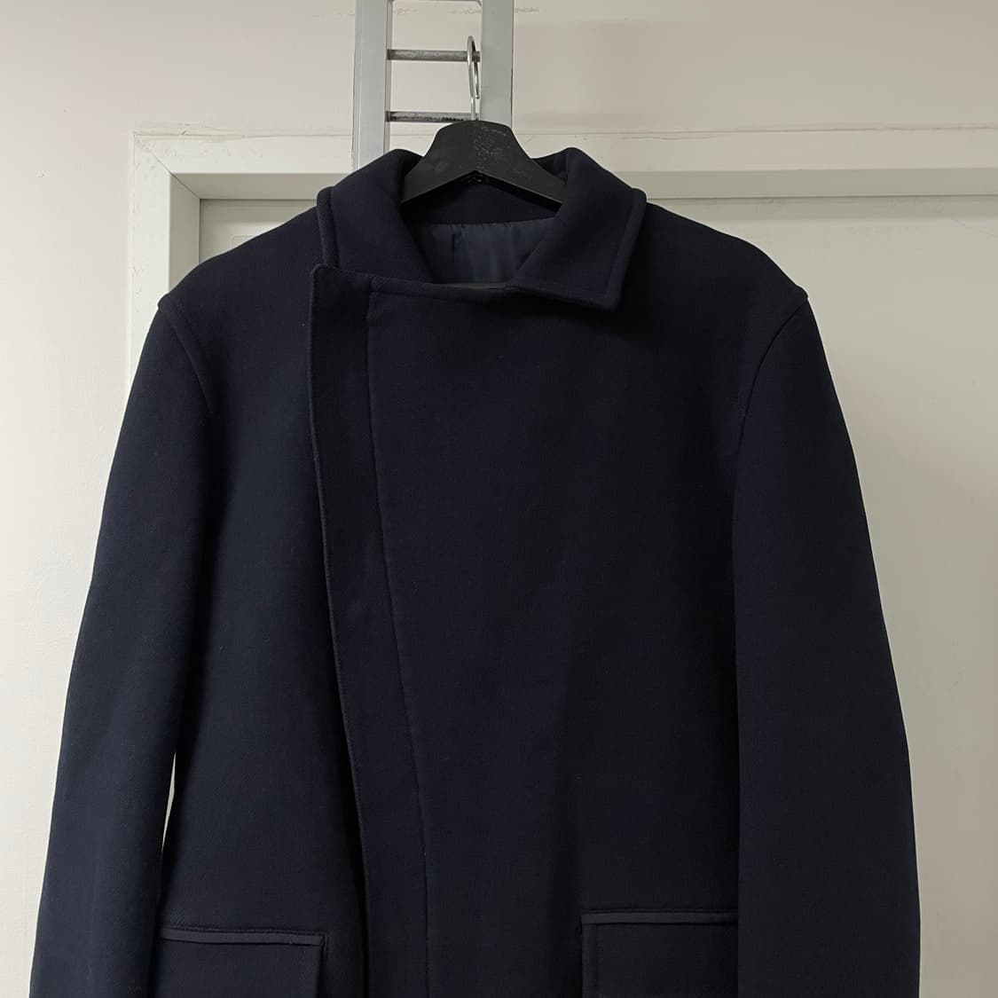 페레가모 네이비 코트 50 상품이미지2