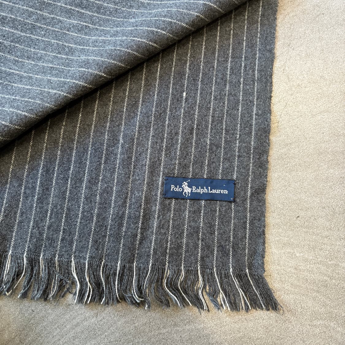 폴로 정품 그레이 스트라이프 머플러 상품이미지4