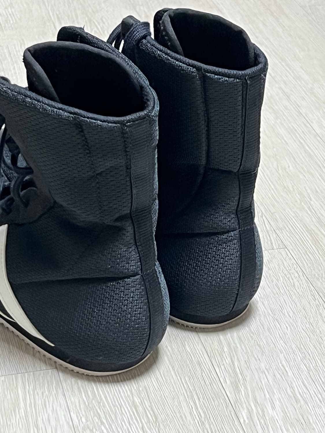 [1회착] 제니 착용 아디다스 복서 호그2 240 상품이미지6