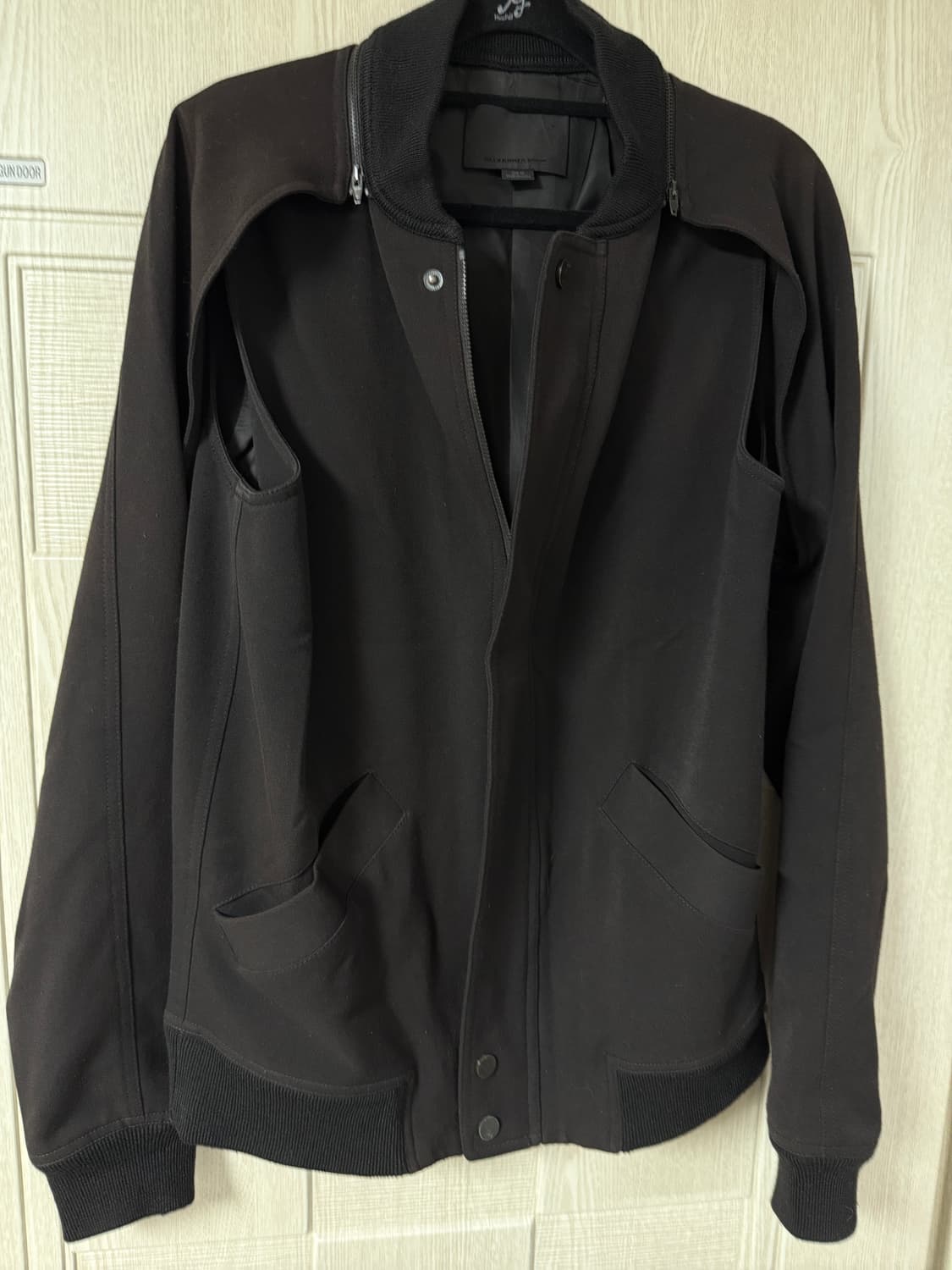 알렉산더왕 자켓 (남성xs사이즈 여자착용) 상품이미지2