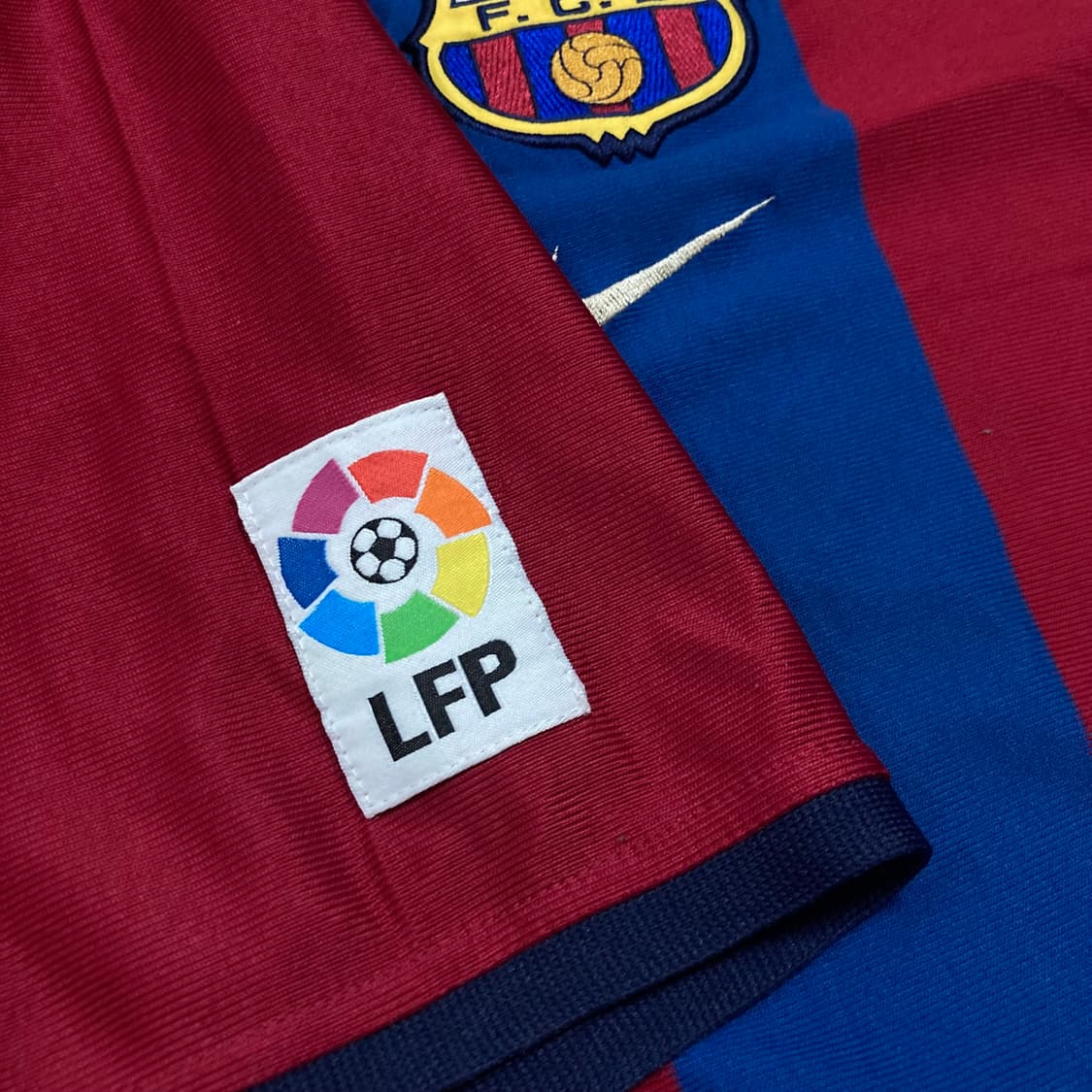 나이키 FC바르셀로나 01-02 홈 유니폼 상품이미지5