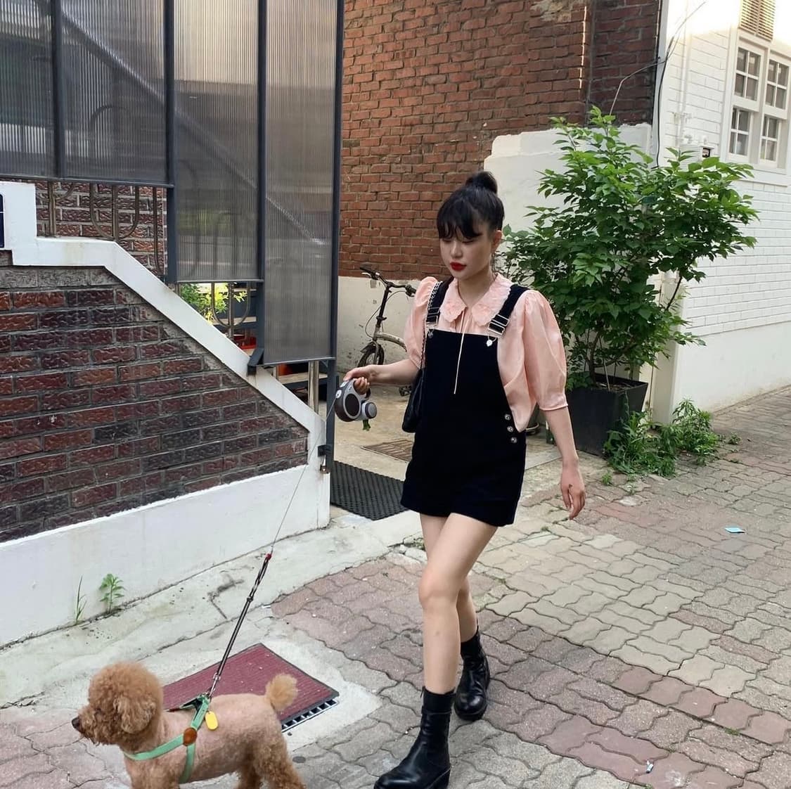 프레클 freckle 코듀로이 멜빵 반바지 블랙 상품이미지6