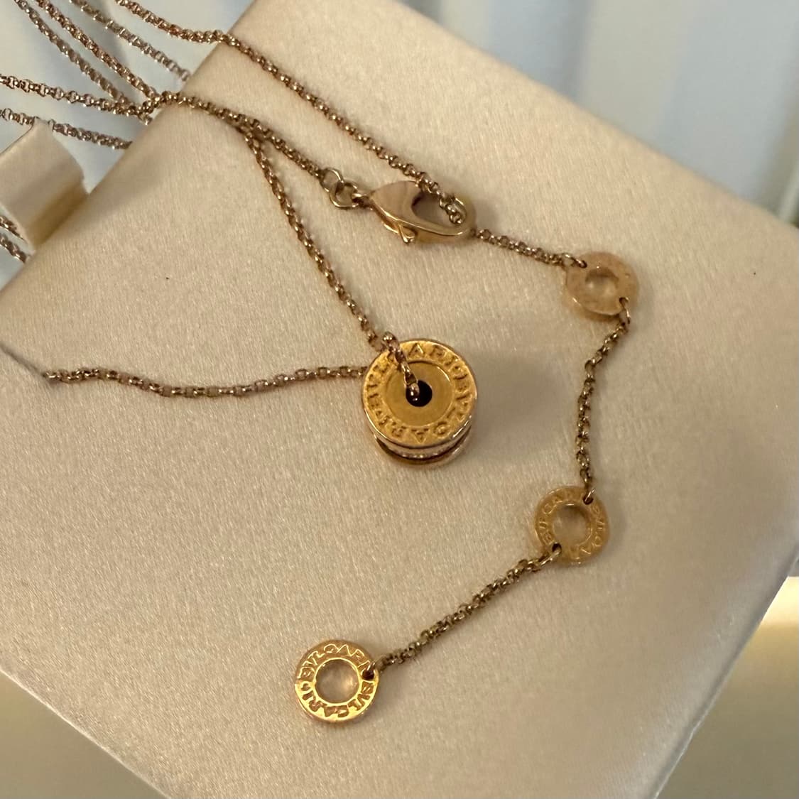 불가리 다이아 비제로원 18K 골드 목걸이 상품이미지6