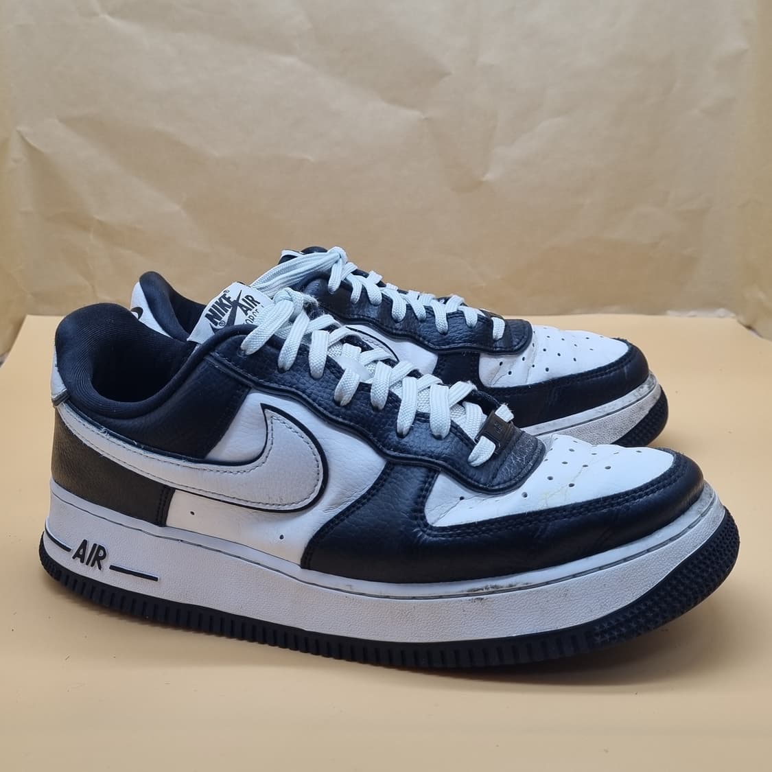 나이키 어어포스1 블랙화이트 남성운동화275  상품이미지1