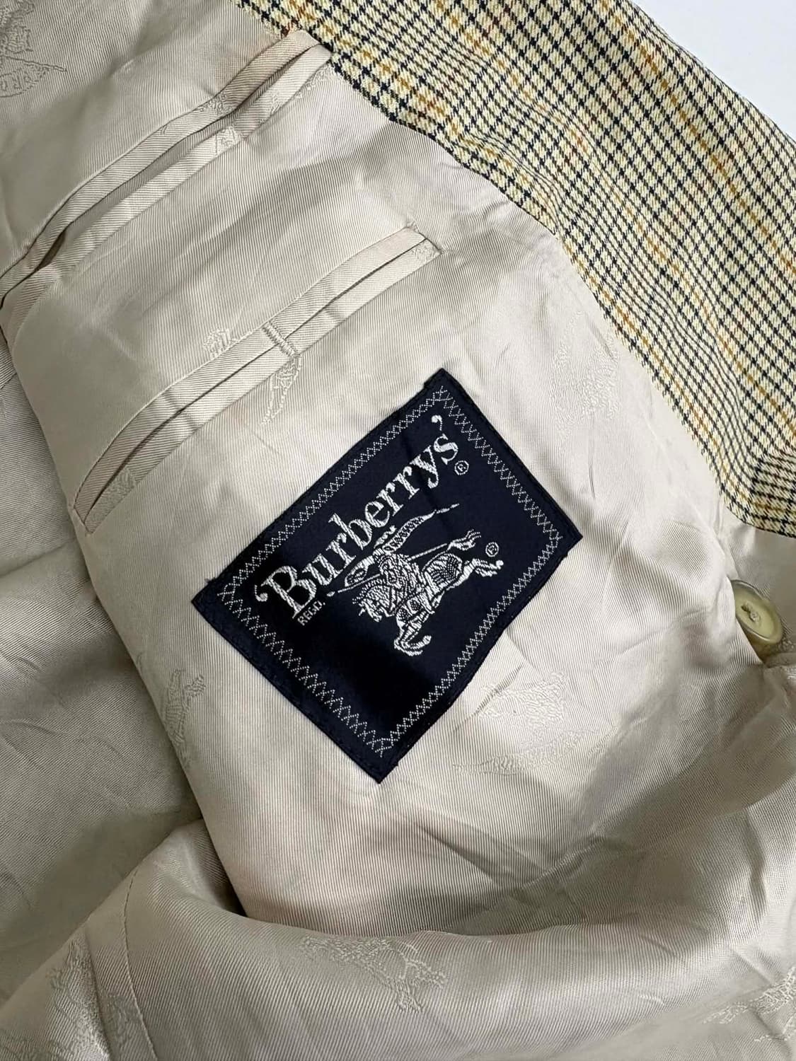 [54] 버버리 90s 독일제 더블 브레스트 울 블레이저 상품이미지4