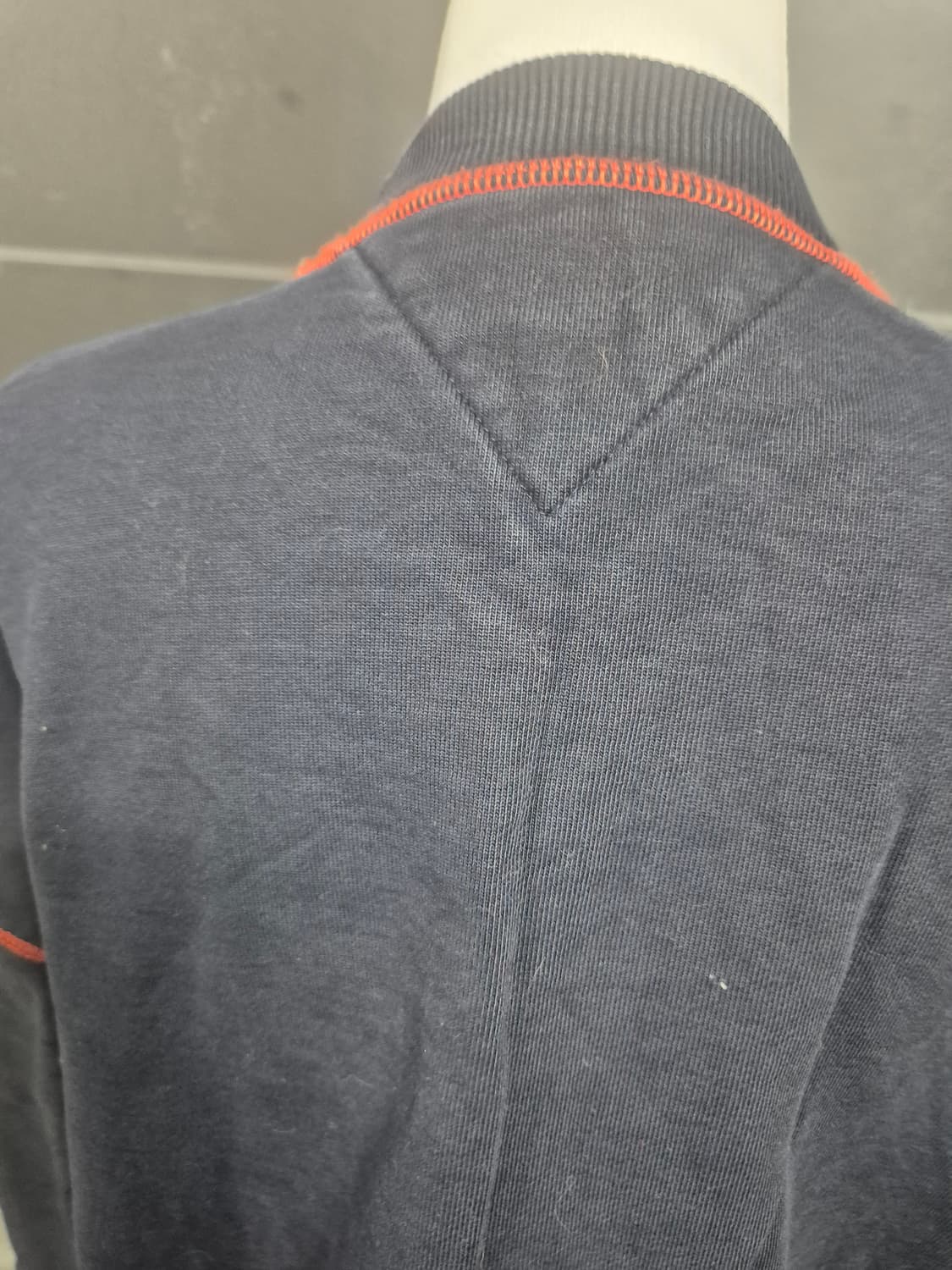 타미힐피거 네이비 빈티지 맨투맨 상품이미지3