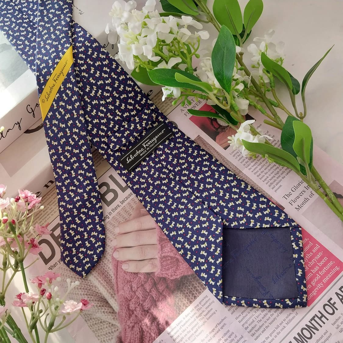 페라가모 실크 네이비 강아지 패턴 넥타이 8.9cm A+등급 K1698
 상품이미지6